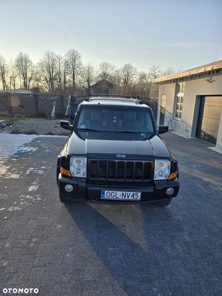 Jeep Commander - 1