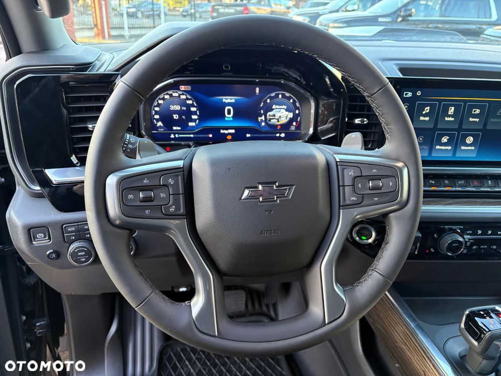 Chevrolet Silverado - 22