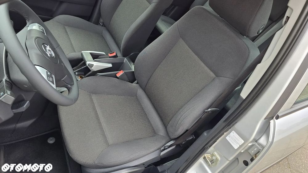 Opel Zafira - 21