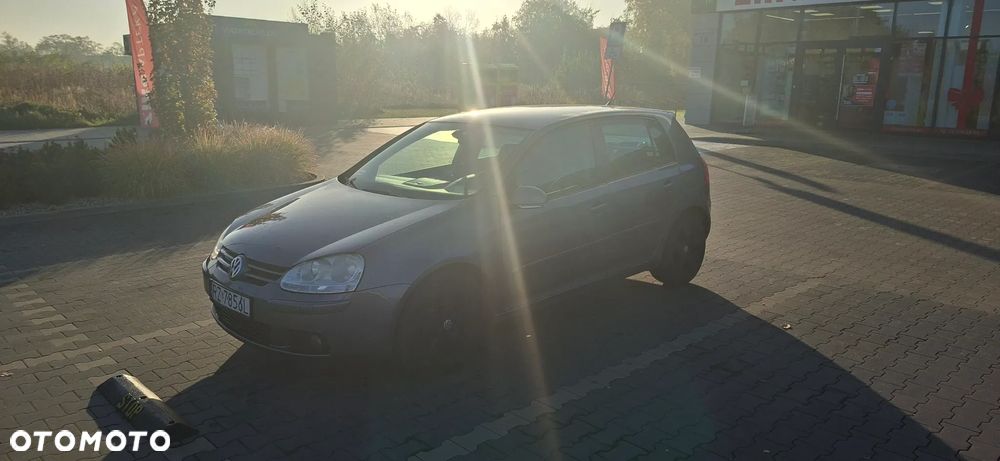 Volkswagen Golf - 8