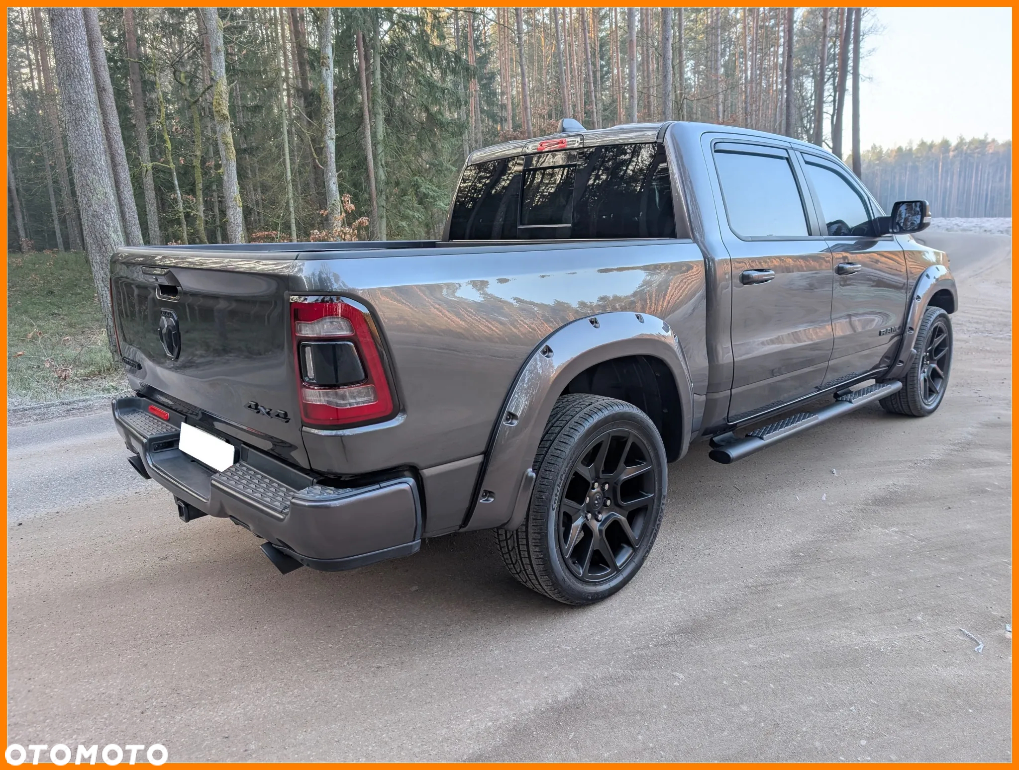 RAM 1500 Crew Cab Laramie - 5