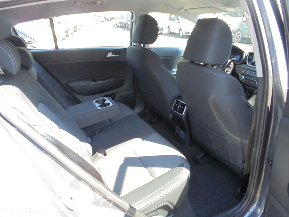Kia Sportage 1.6 GDI 2WD DREAM-TEAM EDITION - 17