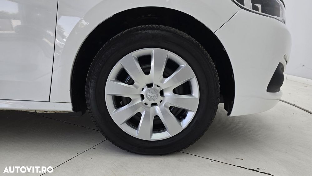 Peugeot 301 1.5 BlueHDI FAP Active - 23