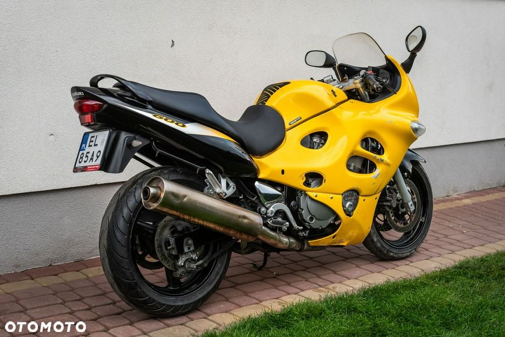 Suzuki GSX - 3