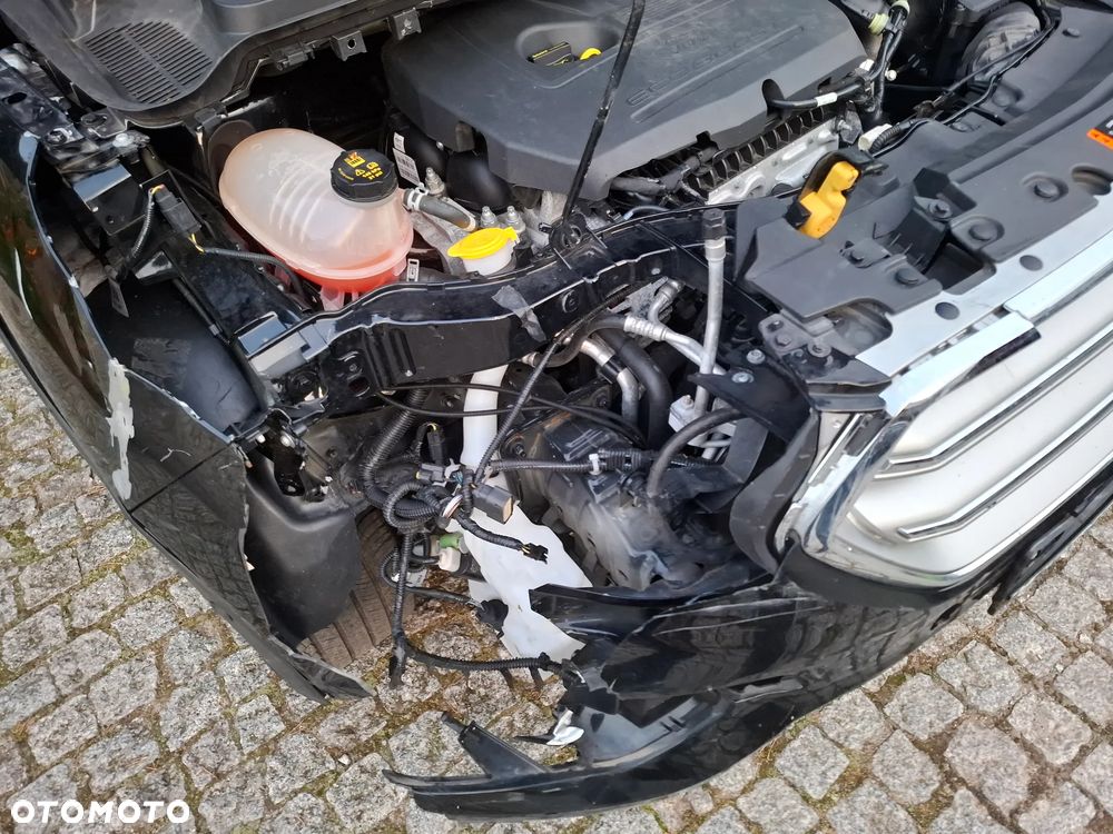 Ford Kuga 1.5 EcoBoost 2x4 Trend - 24