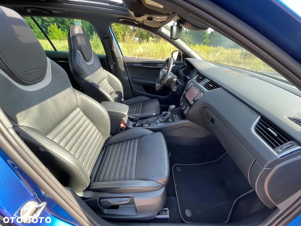 Skoda Octavia 2.0 TDI DSG RS - 16