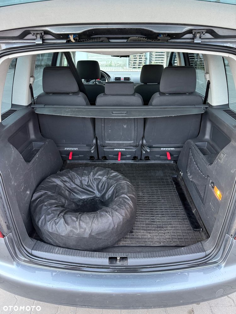 Volkswagen Touran 1.9 TDI Basis DSG - 9