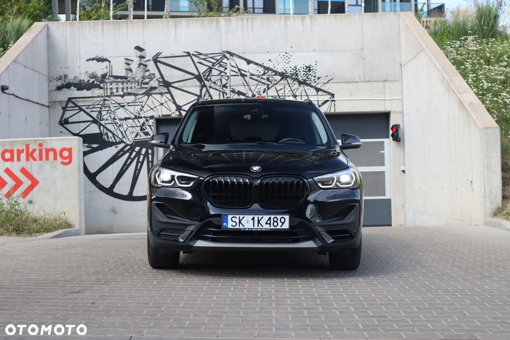 BMW X1 xDrive20i Advantage sport - 2