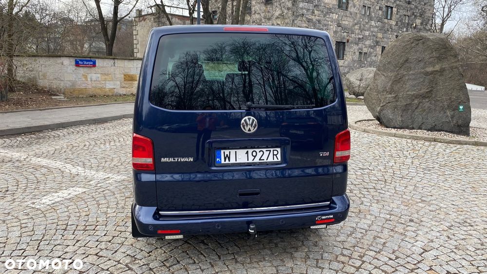 Volkswagen Multivan - 22