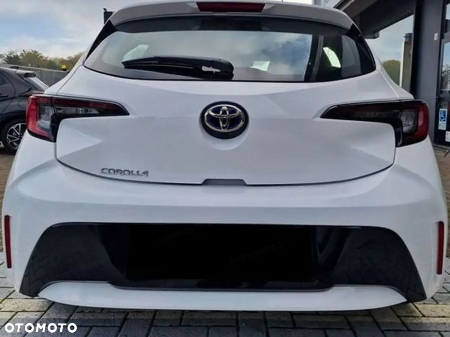 Toyota Corolla - 5