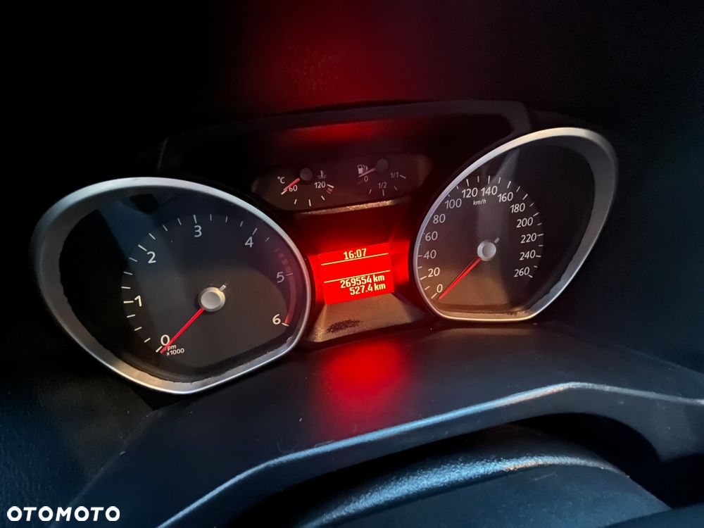 Ford Mondeo - 8