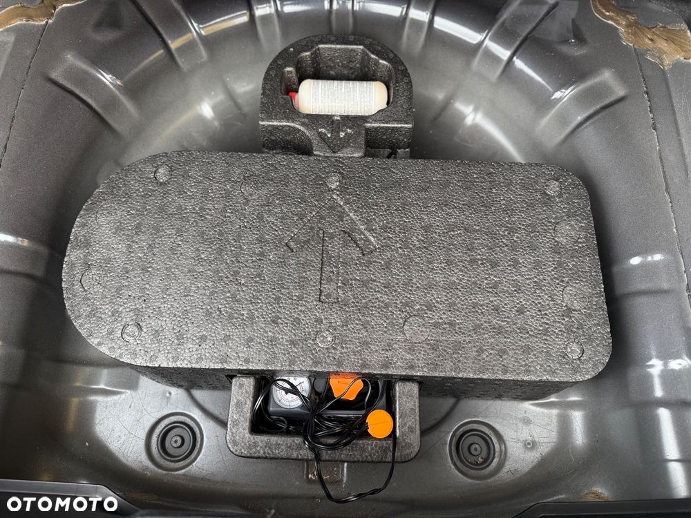 Ford Focus 1.0 EcoBoost Hybrid ST-LINE STYLE - 30