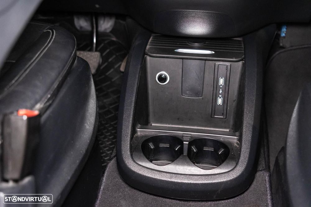 Mercedes-Benz V 250 d - 36