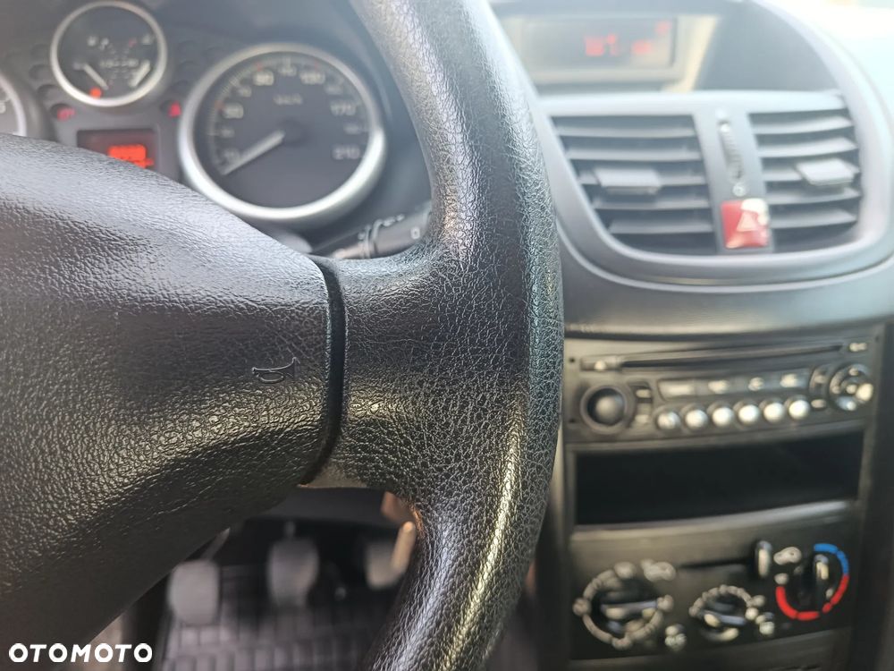 Peugeot 207 75 forever - 19
