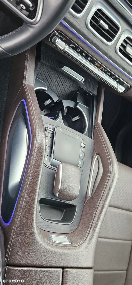 Mercedes-Benz GLE - 32