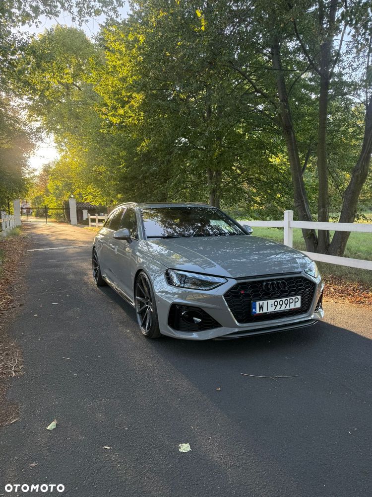 Audi RS4 Avant 2.9 TFSI Quattro Tiptr - 2