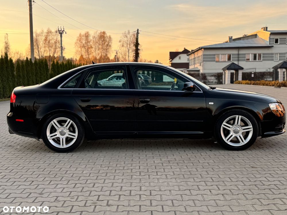 Audi A4 Limousine - 7