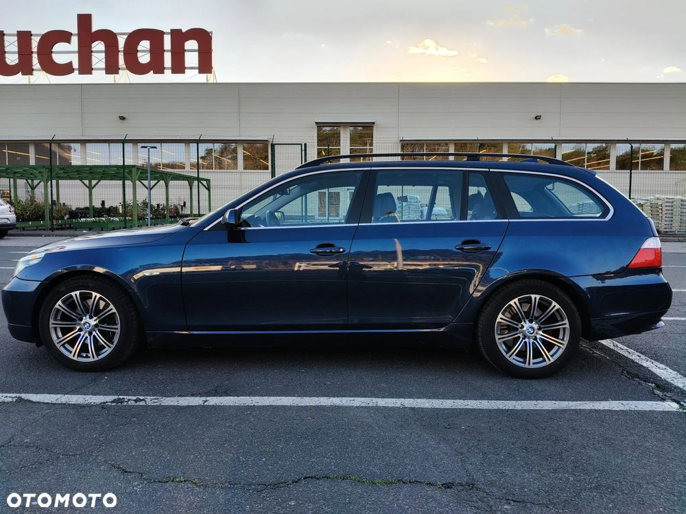 BMW Seria 5 525d - 5