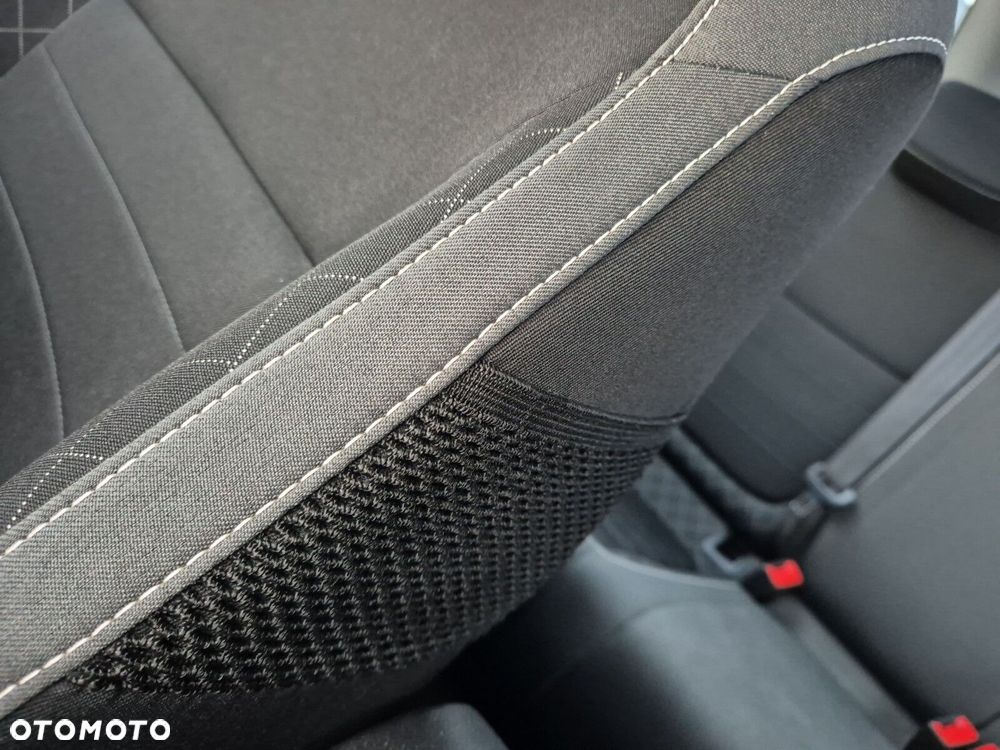 Skoda Fabia 1.0 TSI Ambition Plus - 36