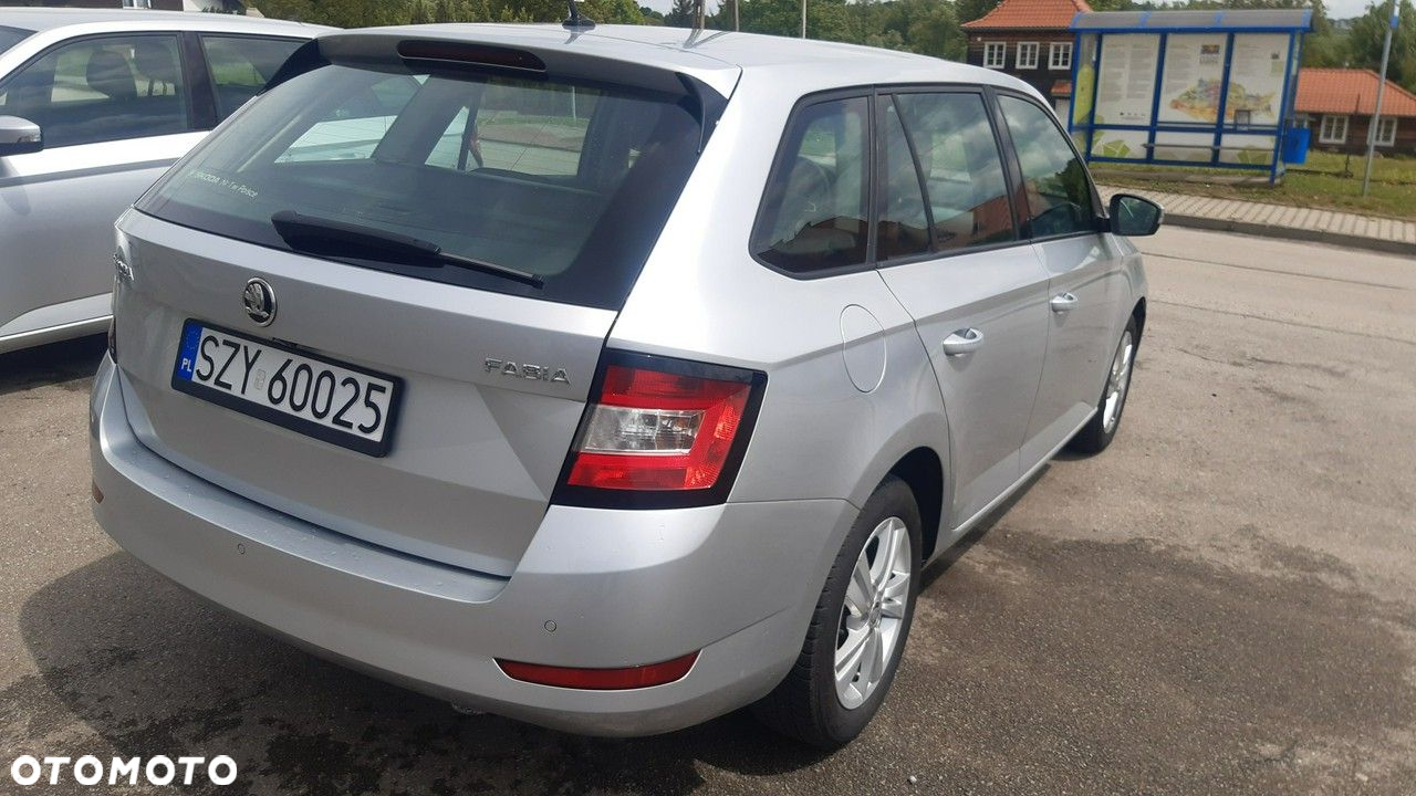 Skoda Fabia 1.0 TSI Ambition - 11