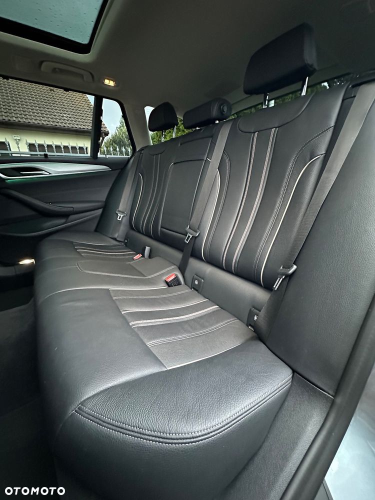 BMW Seria 5 520d Luxury Line sport - 9
