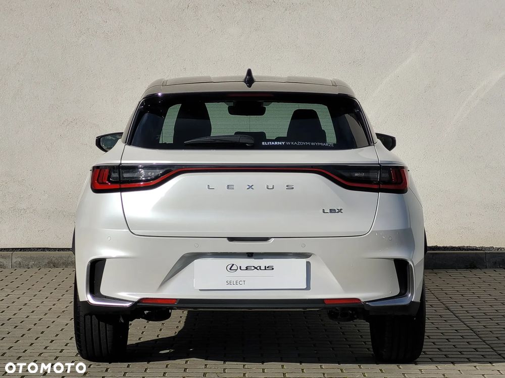 Lexus LBX 1.5 Hybrid Emotion - 9