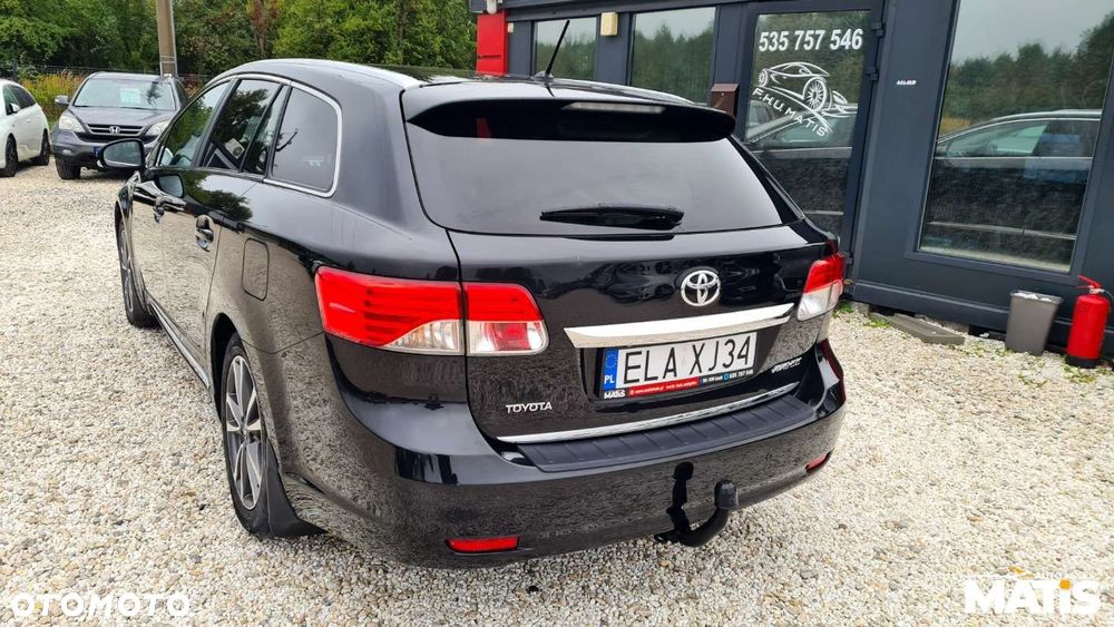 Toyota Avensis - 26