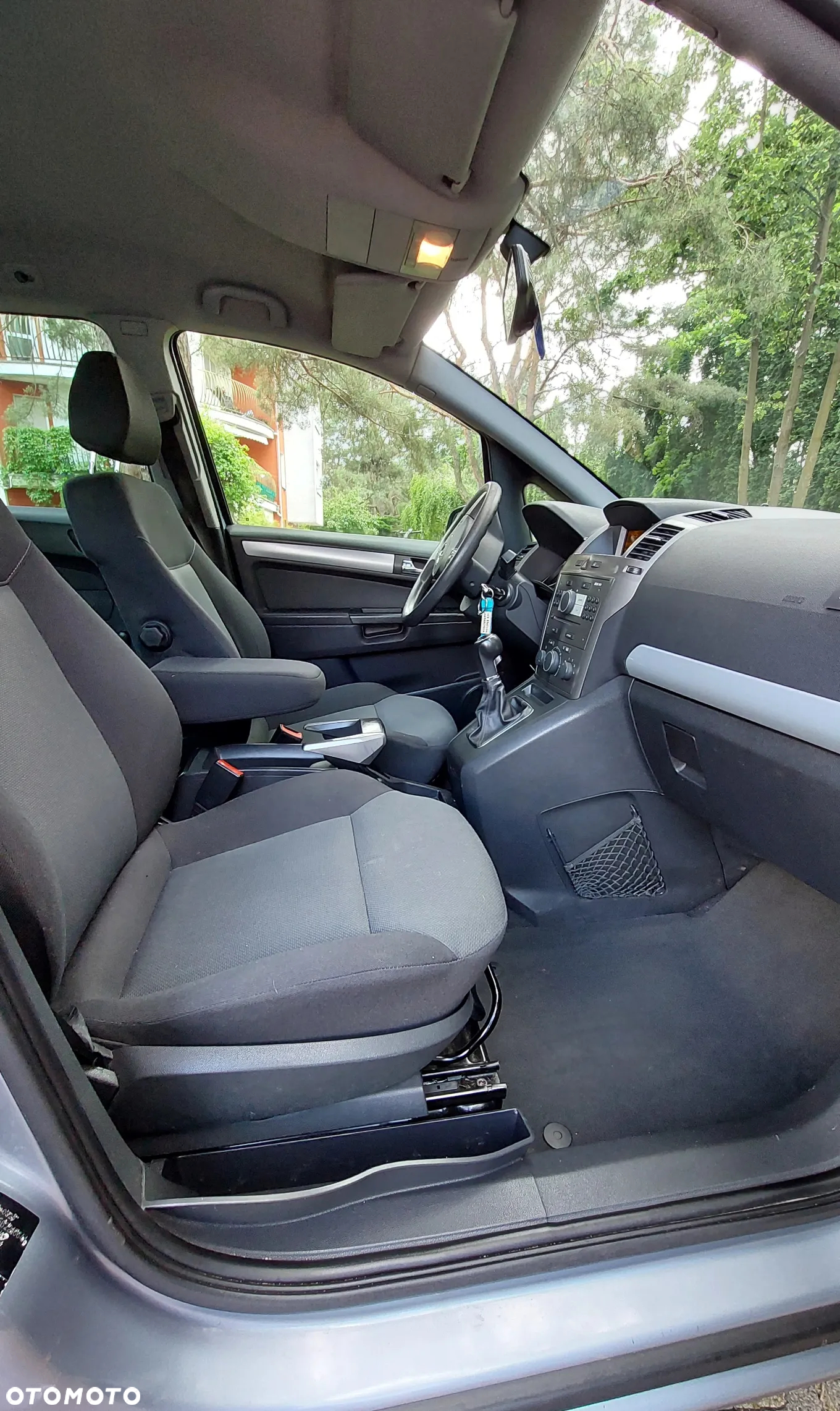 Opel Zafira 1.8 Enjoy - 12