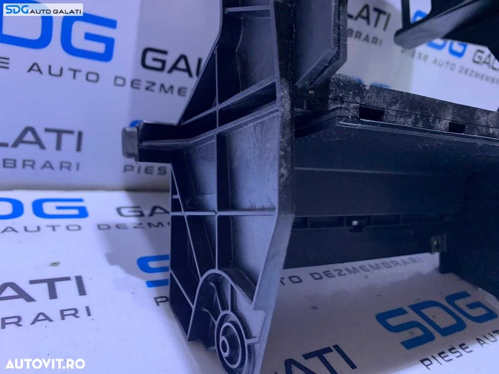 Consola Suport Centrala Rama Single 1 DIN Audi A4 B7 2005 - 2008 Cod 8E0858005E - 2