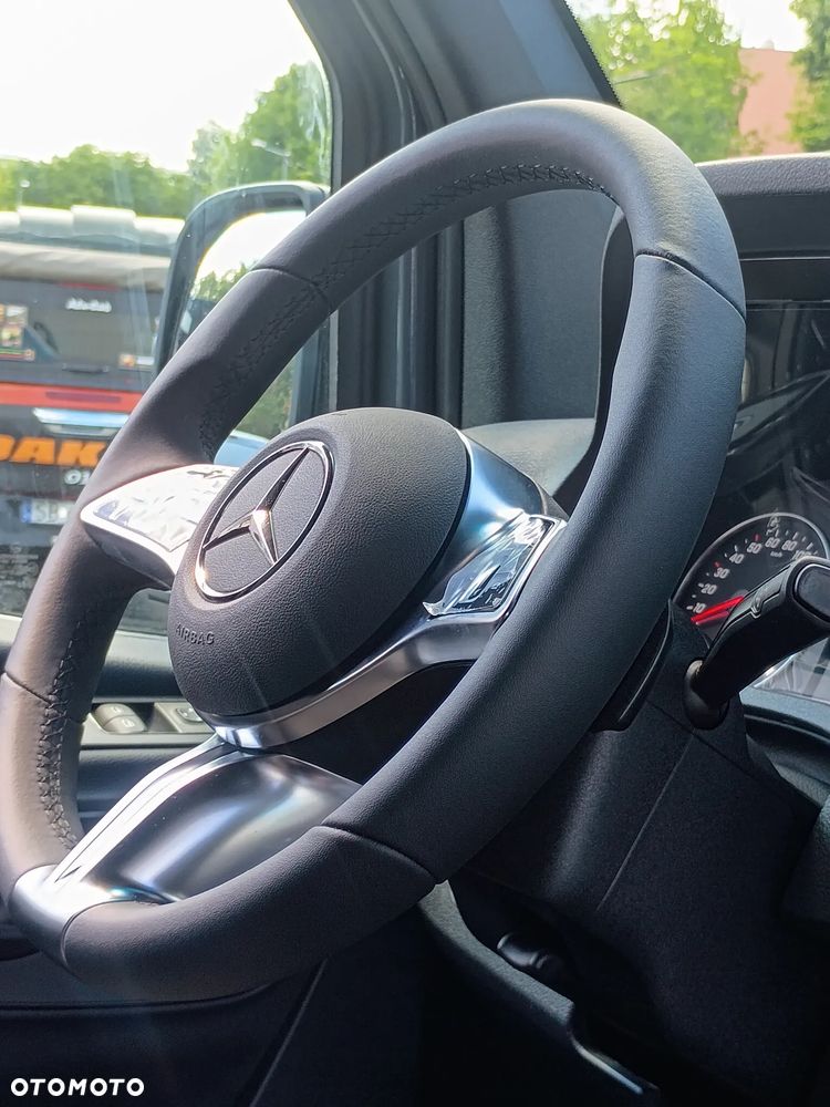 Mercedes-Benz Sprinter L2H2 - 2