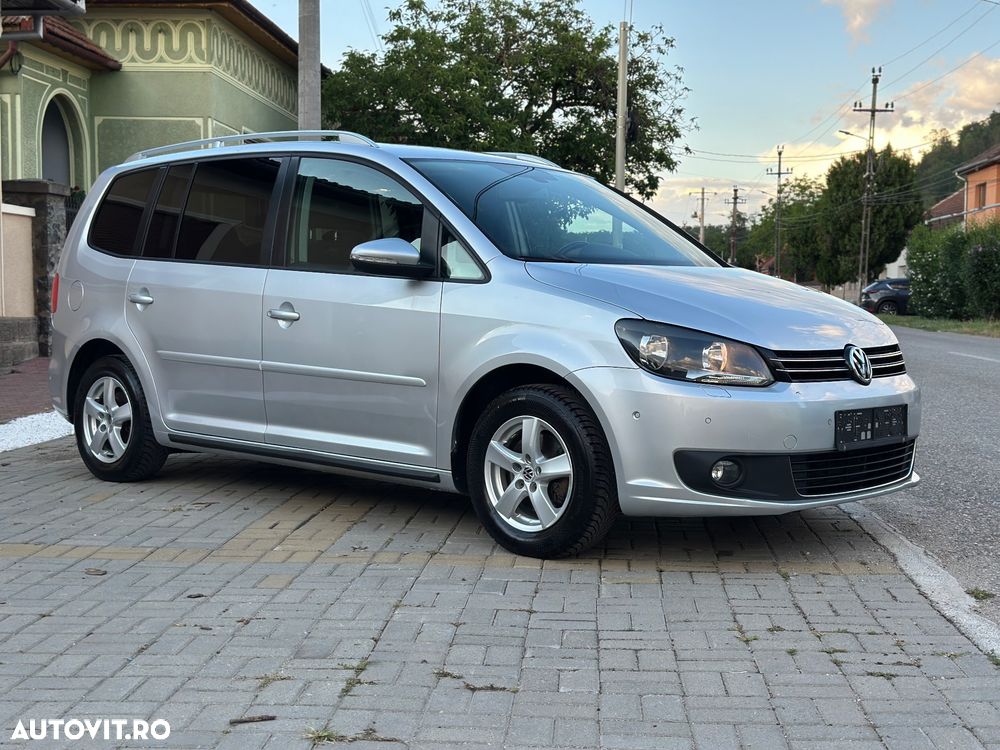 Volkswagen Touran 1.6 TDI DPF BlueMotion Technology Comfortline - 4