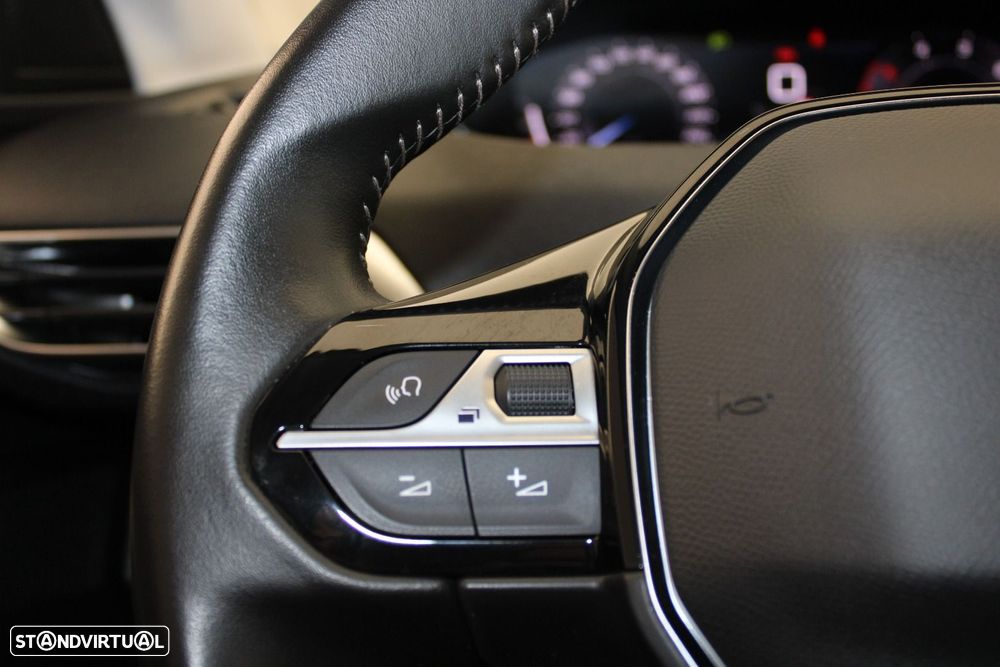 Peugeot 3008 1.5 BlueHDi Active - 11