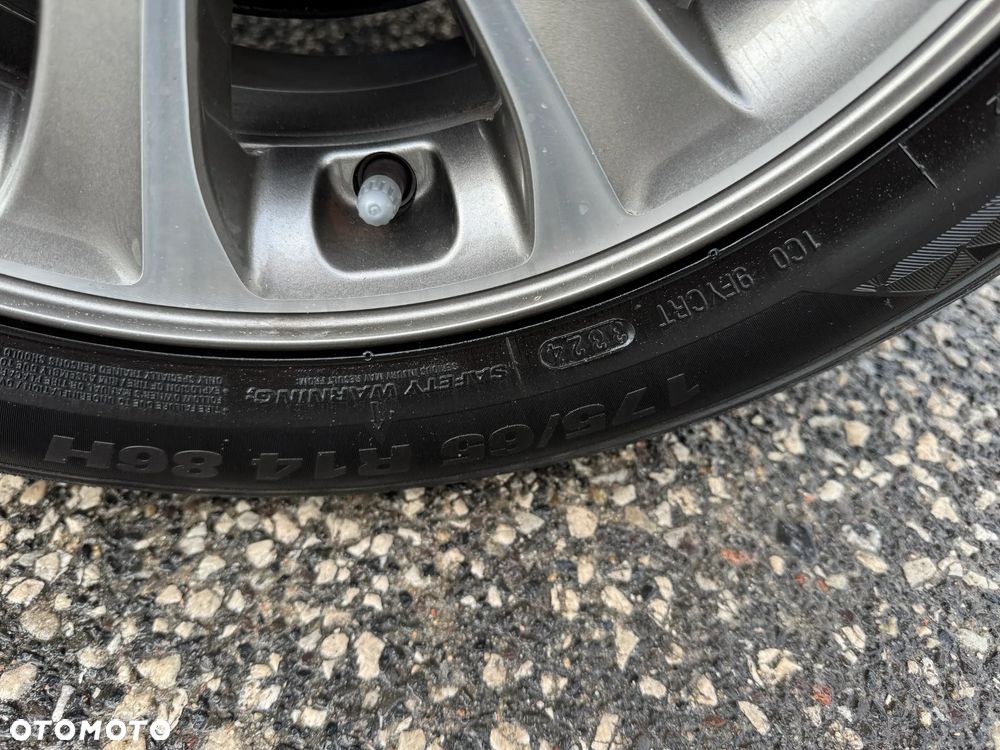 Hyundai i10 1.0 Premium - 31