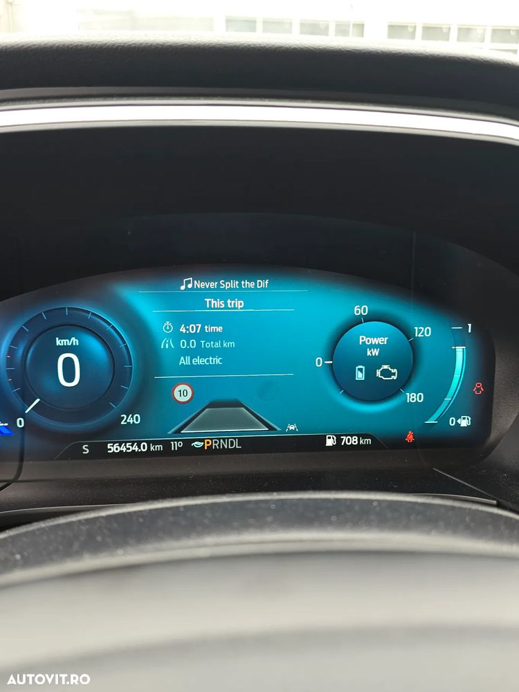 Ford Kuga 2.5 Duratec FHEV AWD Titanium X - 39