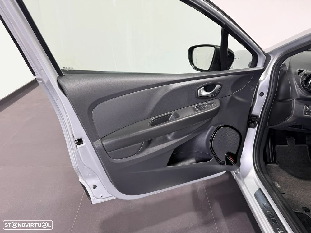 Renault Clio Sport Tourer 0.9 TCE Limited - 18