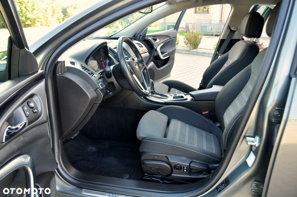 Opel Insignia - 21