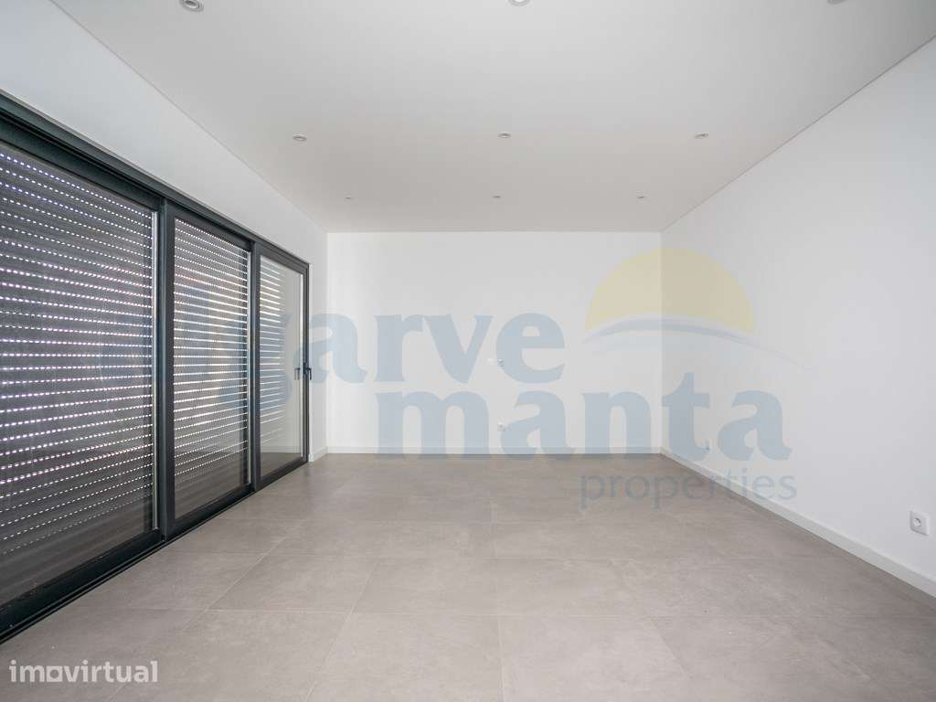 Exclusiva Moradia T4 de Luxo à Beira-Mar com Piscina Privada, Estac... - Grande imagem: 4/31