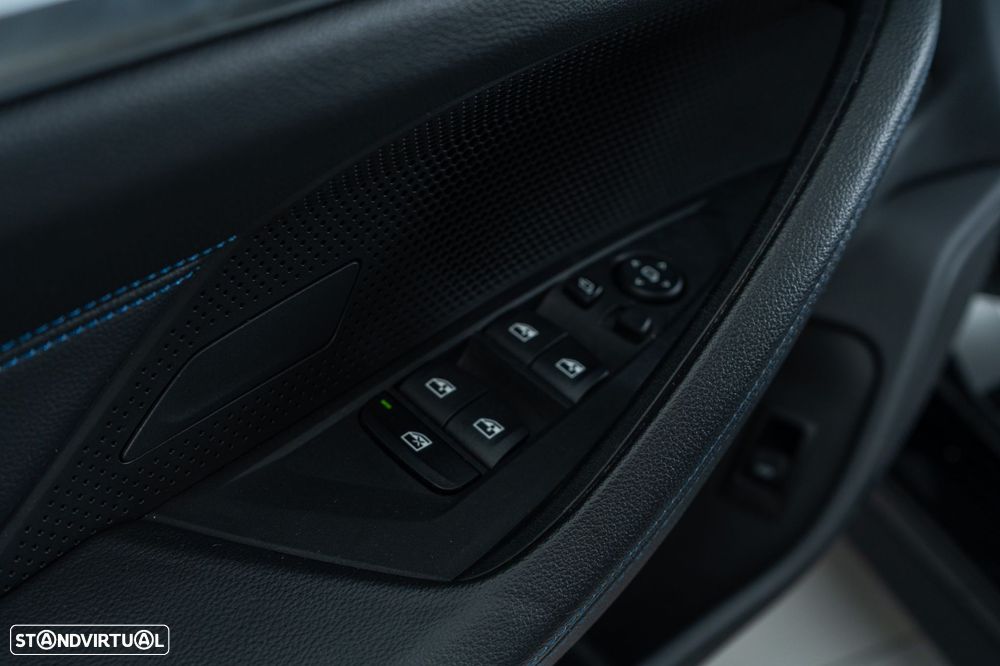 BMW i4 eDrive40 Pack Desportivo M - 25