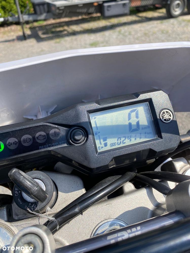 Yamaha WR - 8