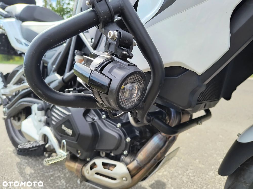 Benelli TRK 502 - 13