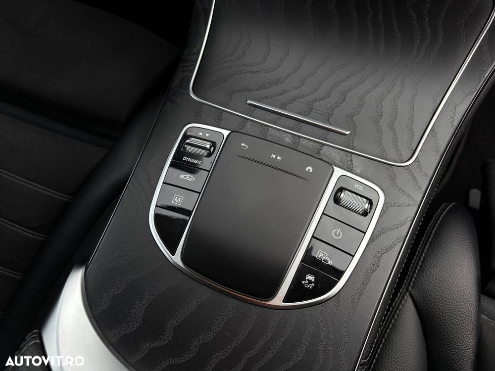 Mercedes-Benz GLC 300 e 4MATIC - 12