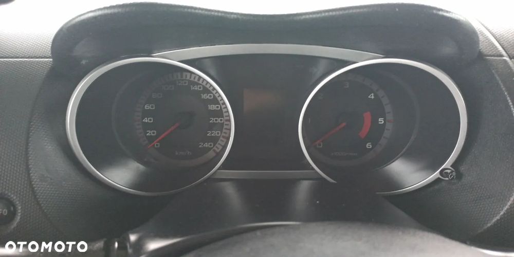 Mitsubishi Outlander 2.2 DID Intense + - 23