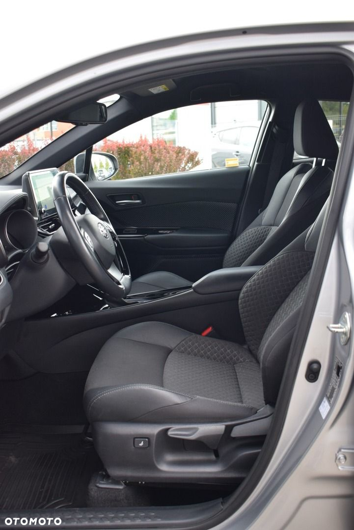 Toyota C-HR - 13