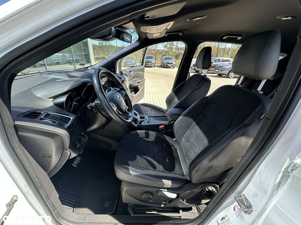 Ford Kuga 2.0 TDCi AWD ST-Line - 13