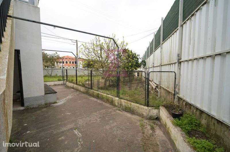 Moradia T3 com Garagem e Jardim - Grande imagem: 2/9