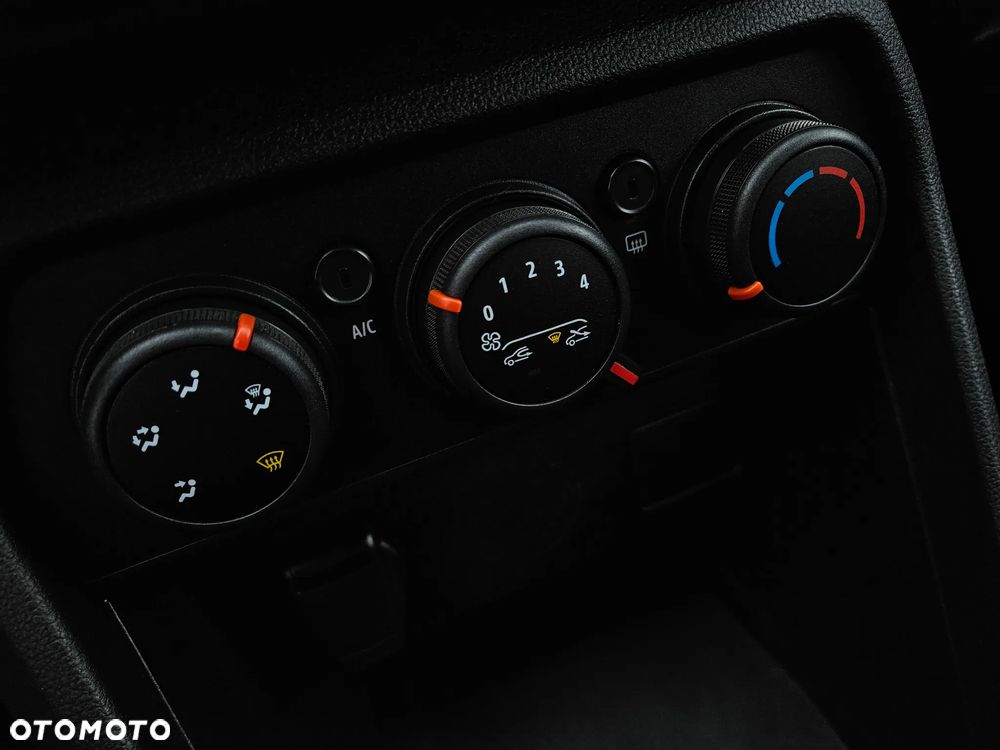 Dacia Sandero TCe 90 Comfort - 28