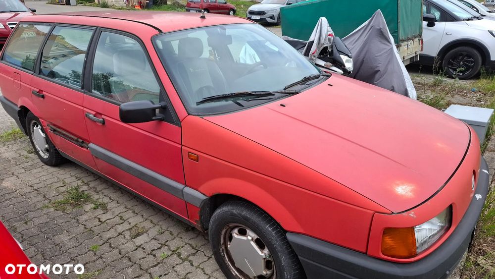 Volkswagen Passat 1.6 TD CL - 2