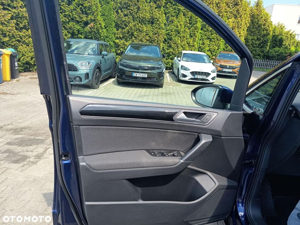 Volkswagen Touran - 9
