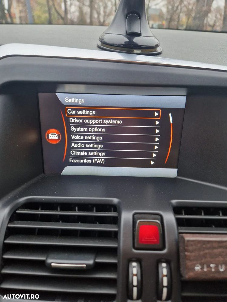 Volvo XC 60 D4 AWD Geartronic Kinetic - 23