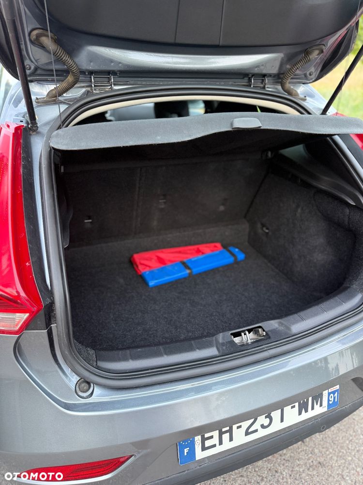 Volvo V40 D2 Drive-E Momentum - 20